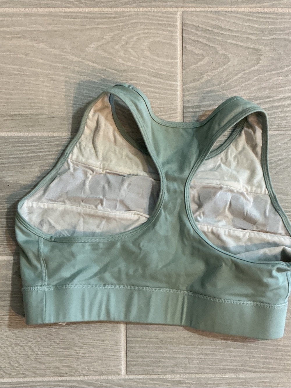 IVY PARK Mint Green Logo Racerback Sports Bra Women’s Sz Medium - Picture 3 of 4